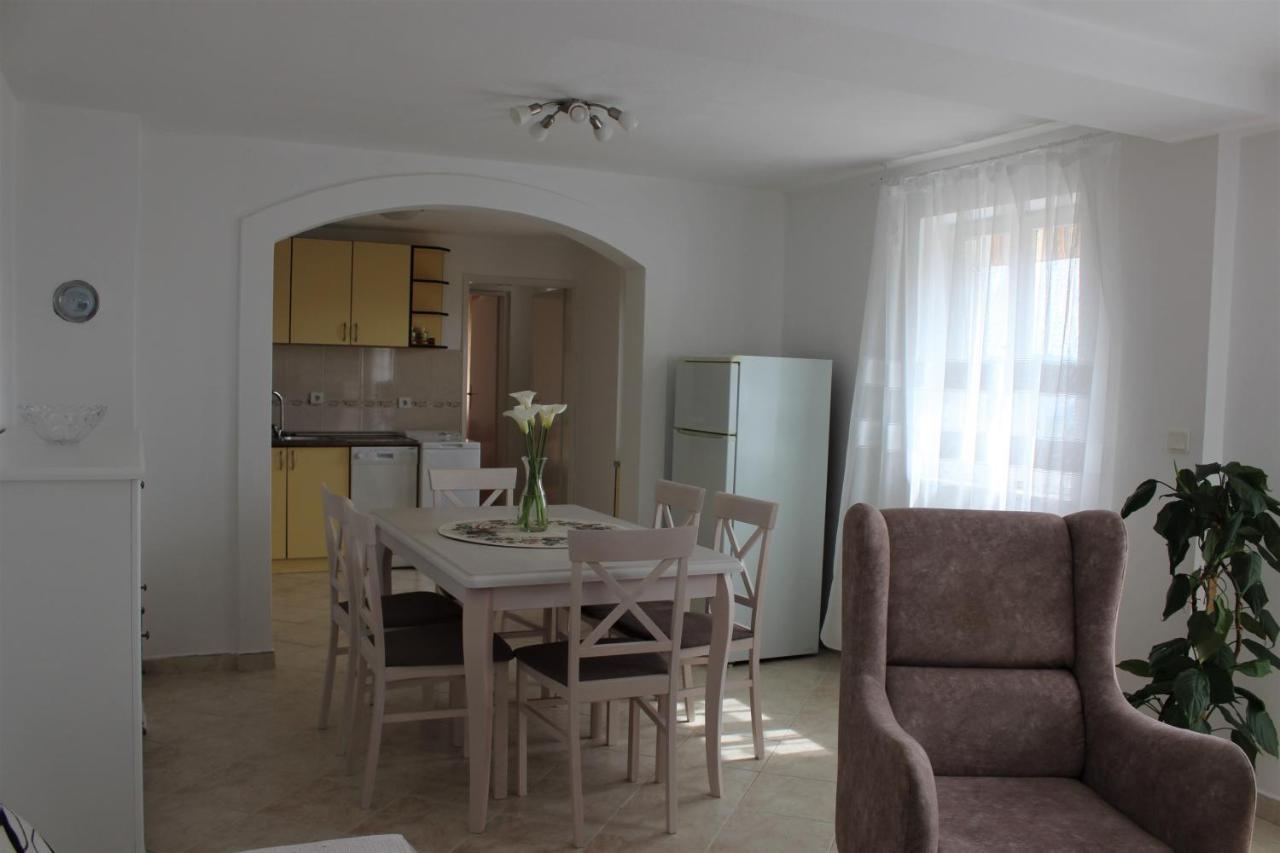 Apartman Maslovar *